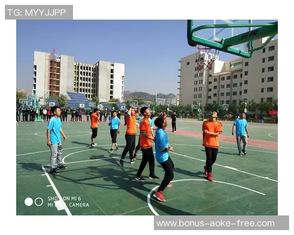 宏达杯足球赛激情四溢各队争夺荣耀展现青春风采 宏达杯足球赛激情四溢各队争夺荣耀展现青春风采