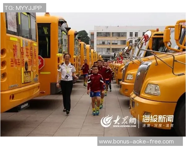 拓博足球俱乐部携手社区共建足球文化助力青少年成长与发展 拓博足球俱乐部携手社区共建足球文化助力青少年成长与发展